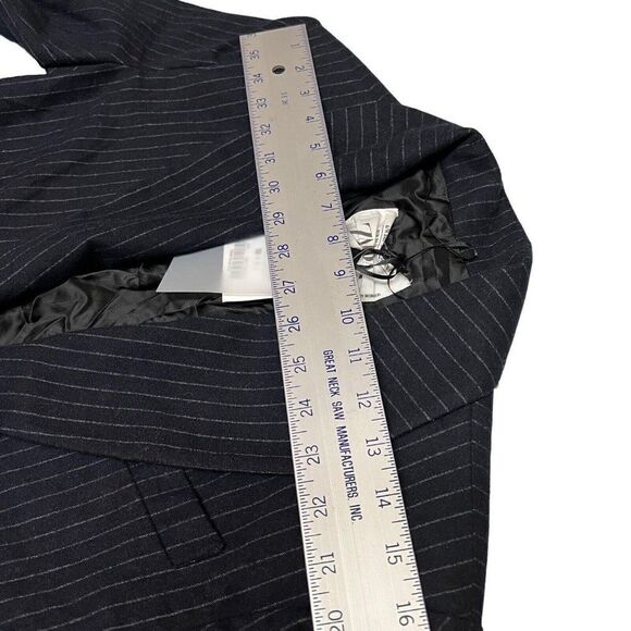Zara Blazer Women’s XS Black Pinstripe Crop Single Button Limited Edition Fall - Picture 5 of 11